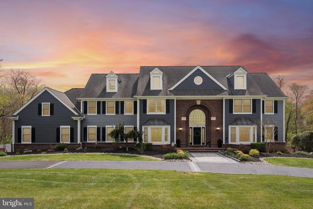 8 KEITHWOOD CT, Titusville, NJ 08560