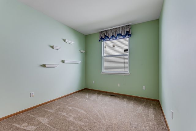 676 S Wellston Lane, Romeoville, IL 60446