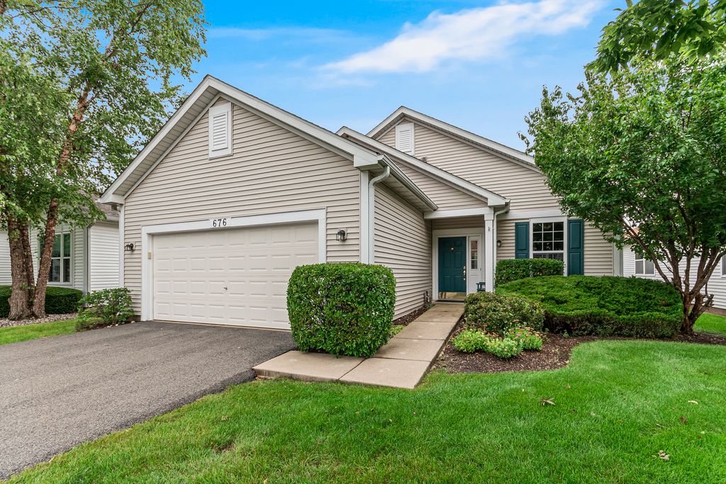 676 S Wellston Lane, Romeoville, IL 60446
