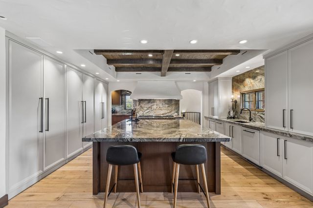 1 Paigebrooke, Westlake, TX 76262