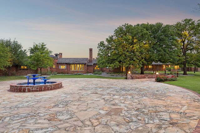 1 Paigebrooke, Westlake, TX 76262