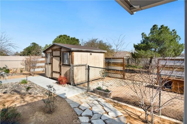 7721 Langdon Avenue, Hesperia, CA 92345