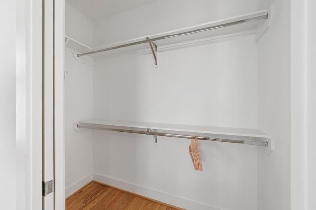 2239 N Macgregor Way, Houston, TX 77004