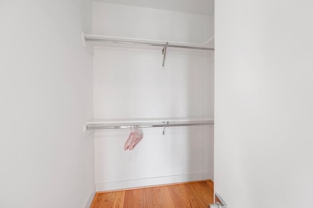 2239 N Macgregor Way, Houston, TX 77004