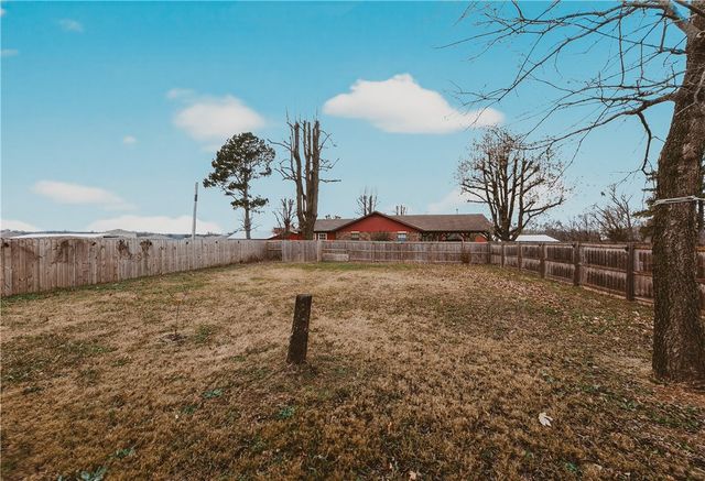 3262 Sundance Street, Springdale, AR 72764