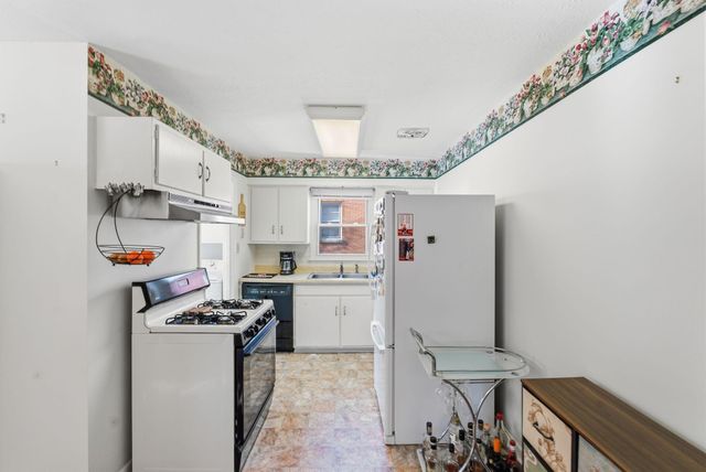 628 Hi Crest Drive, Lexington, KY 40505