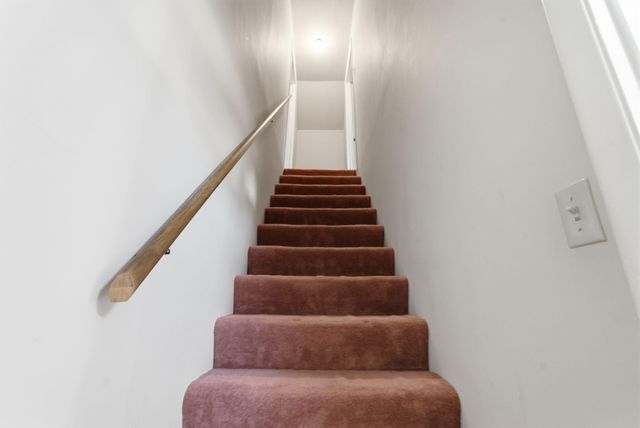 628 Hi Crest Drive, Lexington, KY 40505