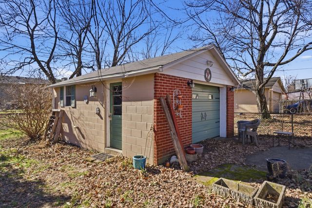 628 Hi Crest Drive, Lexington, KY 40505