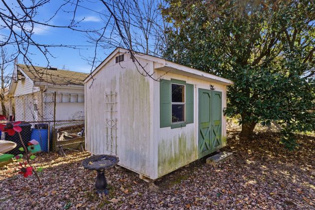 628 Hi Crest Drive, Lexington, KY 40505