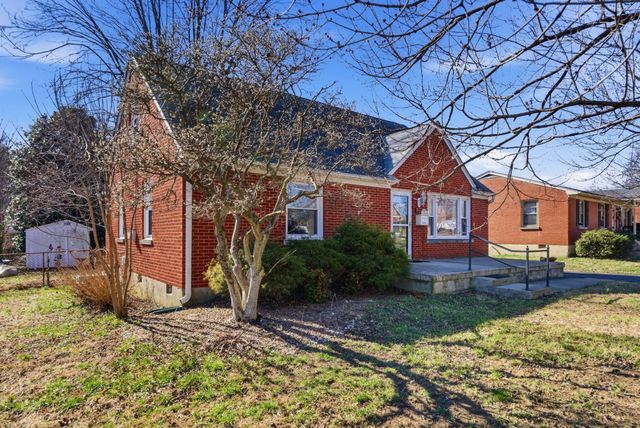 628 Hi Crest Drive, Lexington, KY 40505