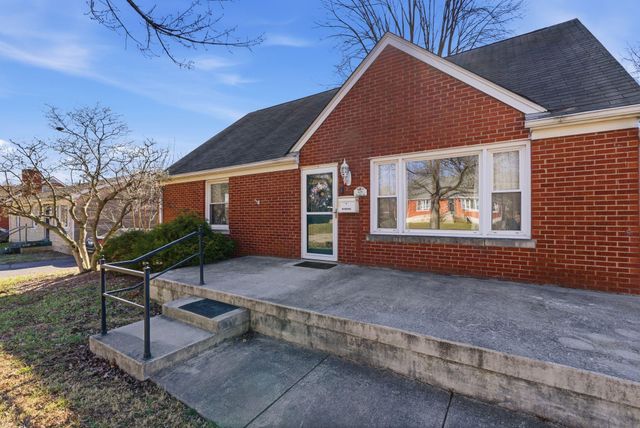 628 Hi Crest Drive, Lexington, KY 40505