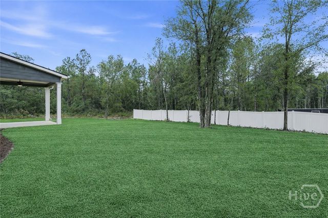 73 Crestview Drive, Guyton, GA 31312