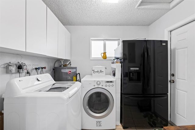 1916 N 36th Ave, Hollywood, FL 33021