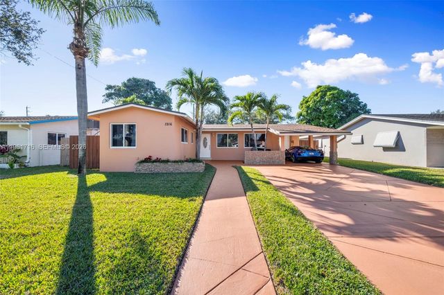 1916 N 36th Ave, Hollywood, FL 33021