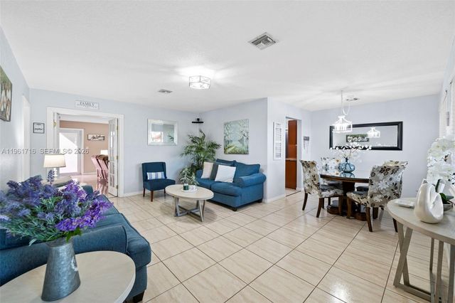 1916 N 36th Ave, Hollywood, FL 33021