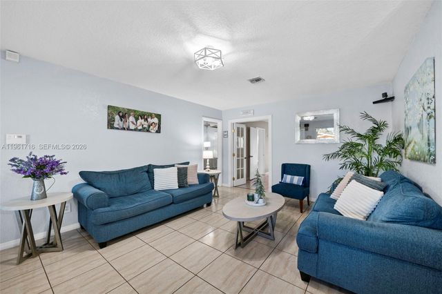 1916 N 36th Ave, Hollywood, FL 33021