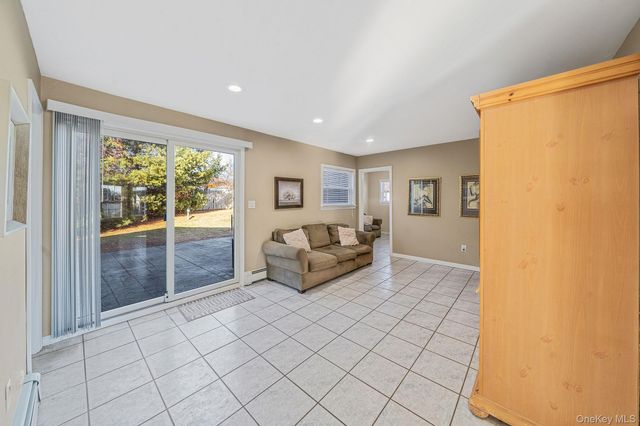 3 Mount Marcy Avenue, Farmingville, NY 11738