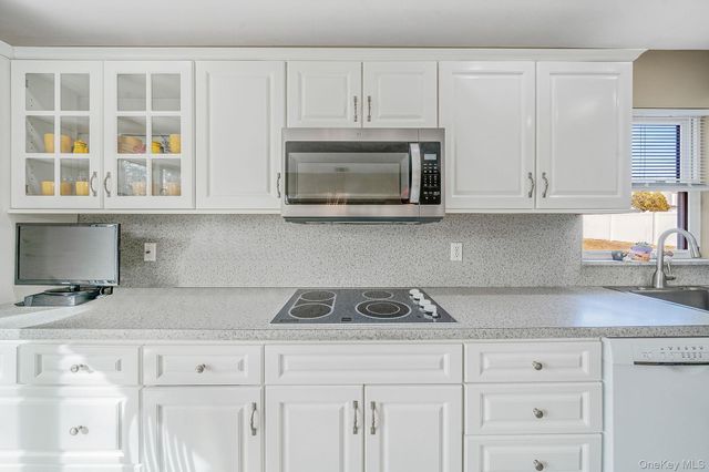 3 Mount Marcy Avenue, Farmingville, NY 11738