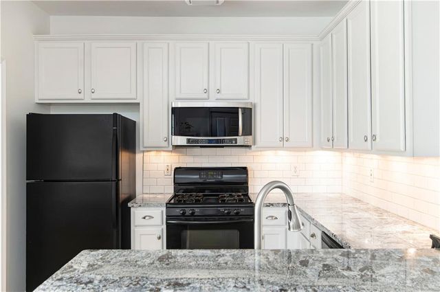 4714 Liberty Square Drive, Acworth, GA 30101