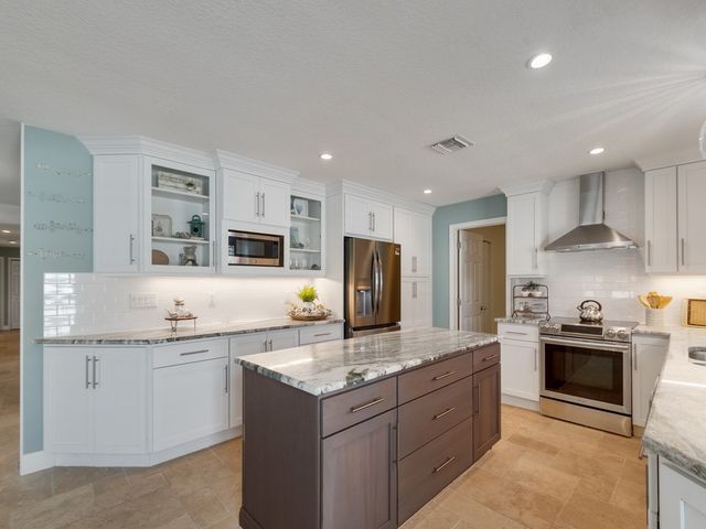 1500 Smugglers Cove, Vero Beach, FL 32963