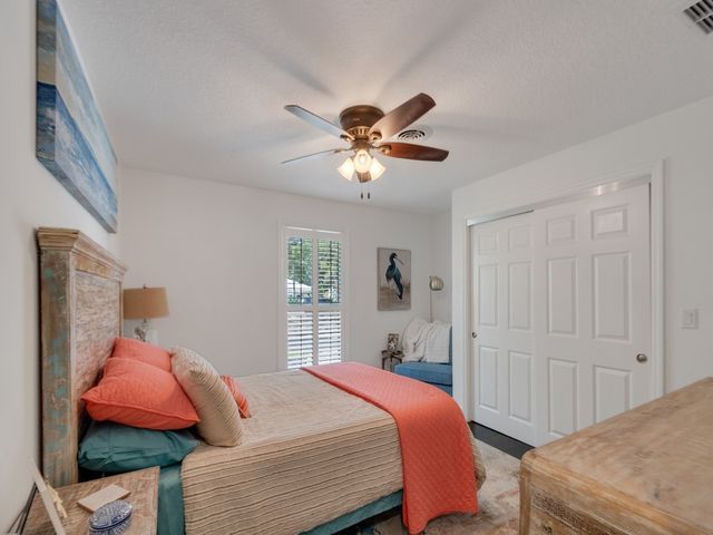 1500 Smugglers Cove, Vero Beach, FL 32963