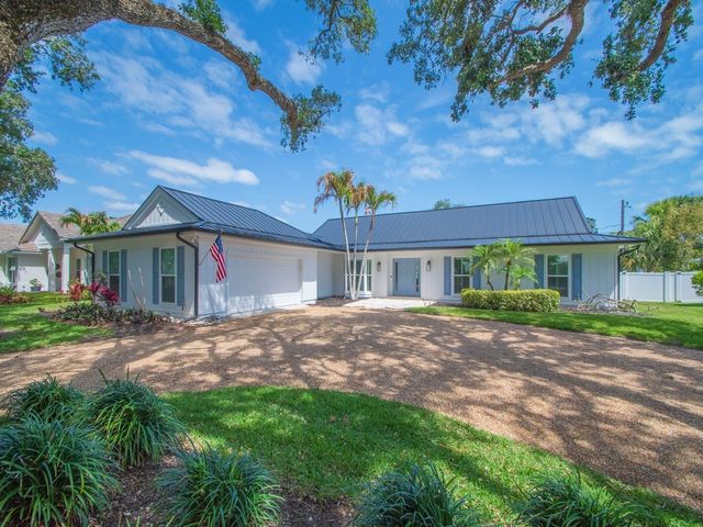 1500 Smugglers Cove, Vero Beach, FL 32963