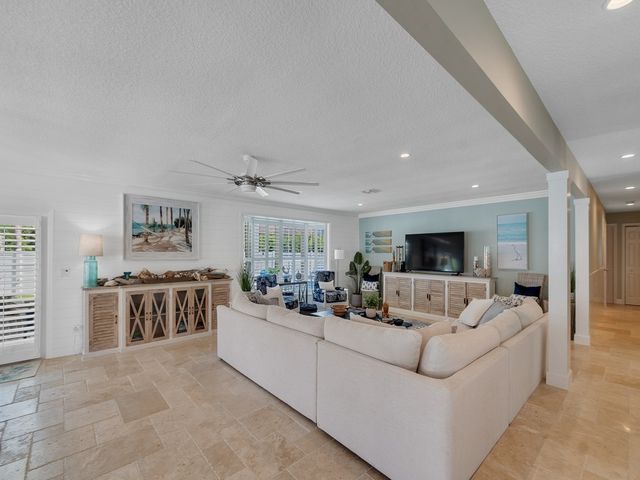 1500 Smugglers Cove, Vero Beach, FL 32963