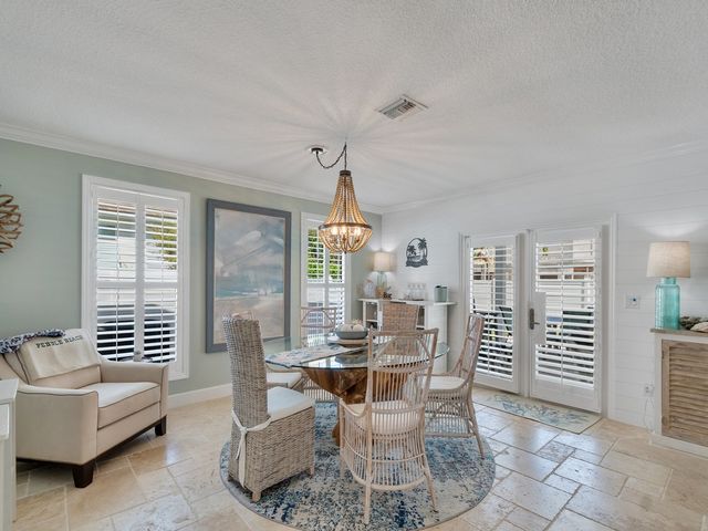 1500 Smugglers Cove, Vero Beach, FL 32963