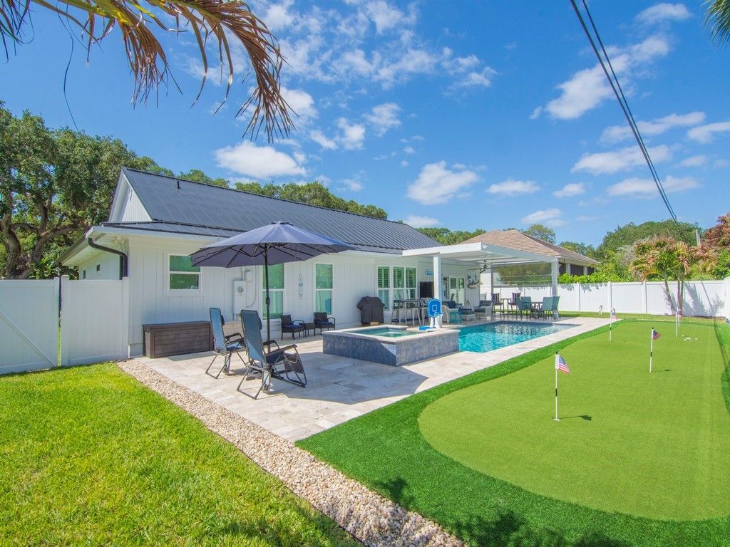 1500 Smugglers Cove, Vero Beach, FL 32963