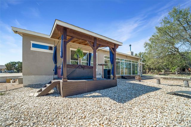 1123 Long Hollow HOLW, Canyon Lake, TX 78133