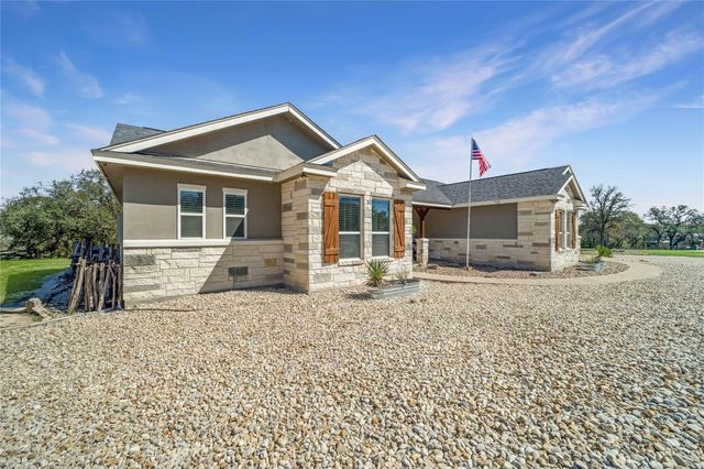 1123 Long Hollow HOLW, Canyon Lake, TX 78133