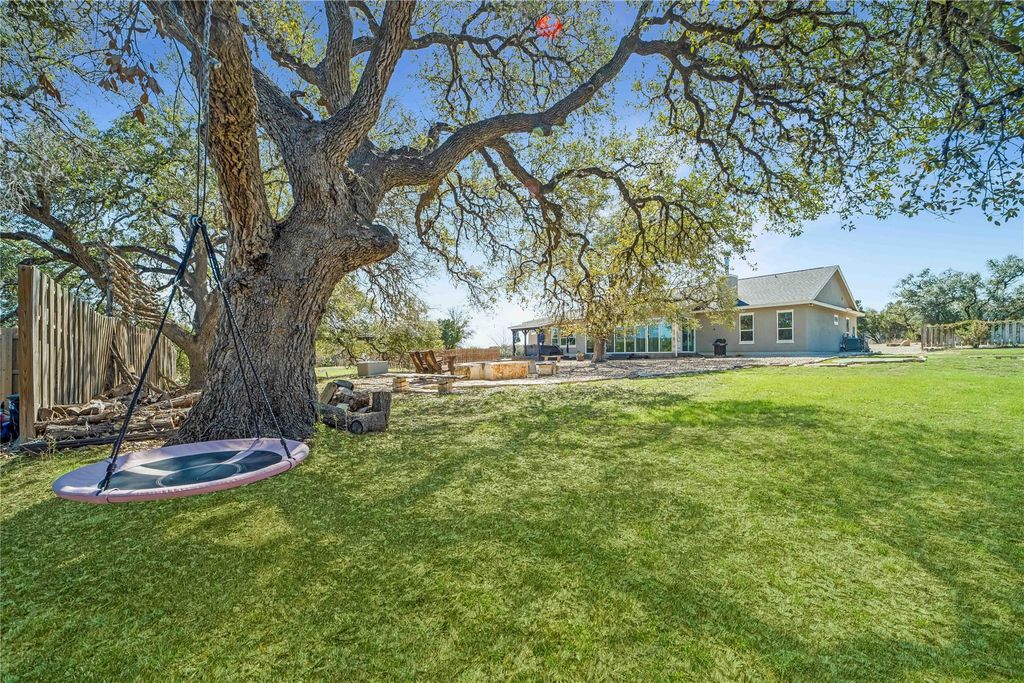 1123 Long Hollow HOLW, Canyon Lake, TX 78133