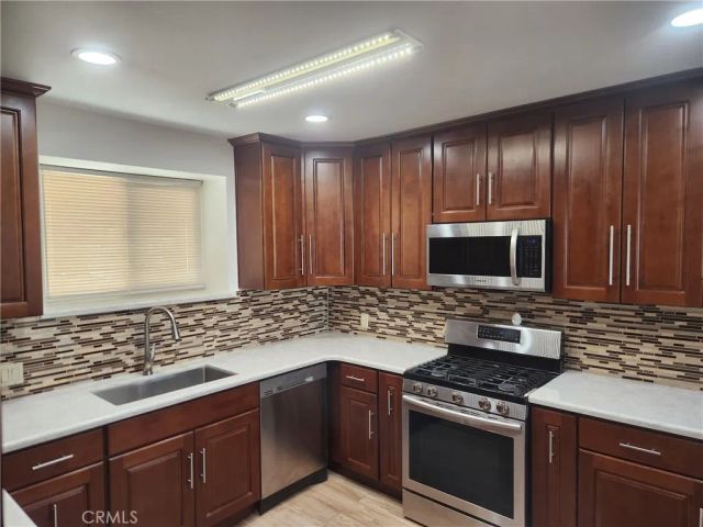 7425 Joshua View Drive, Yucca Valley, CA 92284