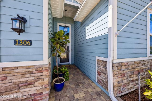 1306 KENDALL Drive, Jacksonville, FL 32211