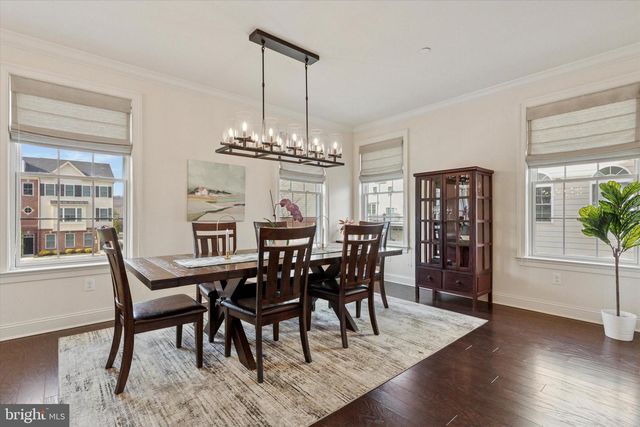 34 PARKVIEW CIRCLE, Wayne, PA 19087