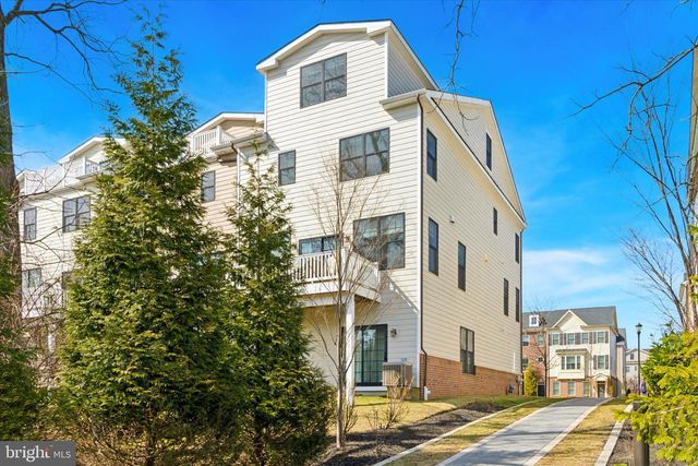 34 PARKVIEW CIRCLE, Wayne, PA 19087