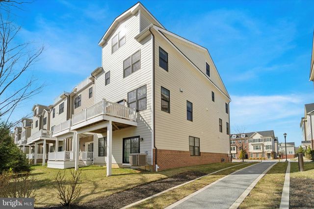 34 PARKVIEW CIRCLE, Wayne, PA 19087