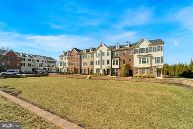 34 PARKVIEW CIRCLE, Wayne, PA 19087