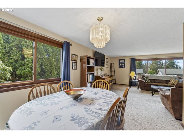 2095 Nw 3RD St, Gresham, OR 97030