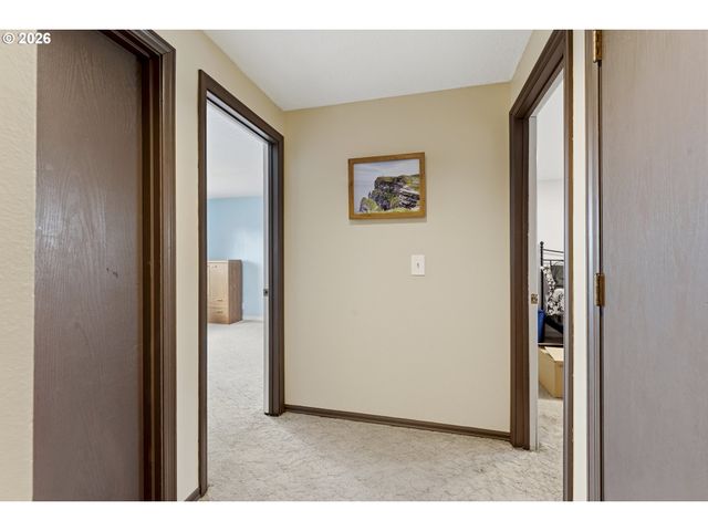 2095 Nw 3RD St, Gresham, OR 97030