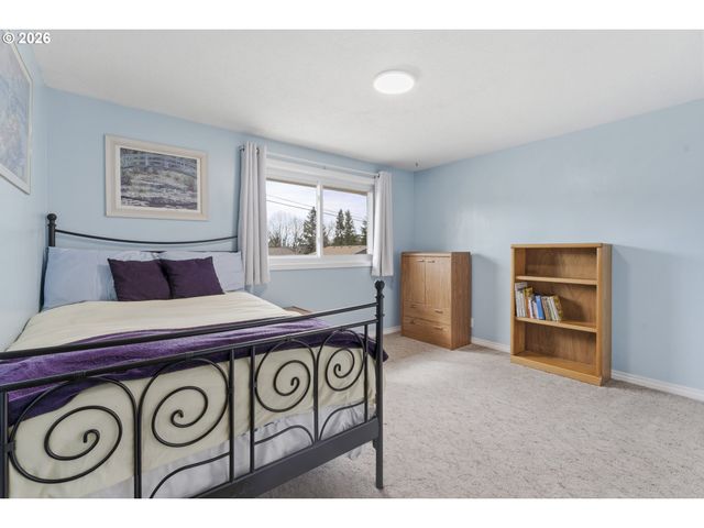 2095 Nw 3RD St, Gresham, OR 97030