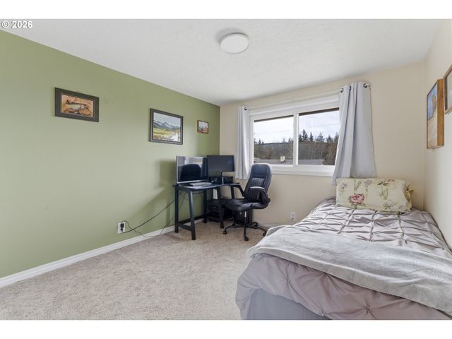 2095 Nw 3RD St, Gresham, OR 97030