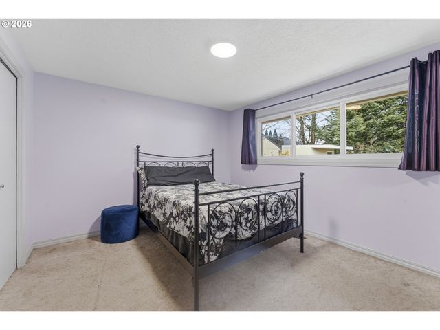 2095 Nw 3RD St, Gresham, OR 97030