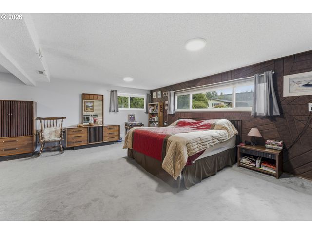 2095 Nw 3RD St, Gresham, OR 97030