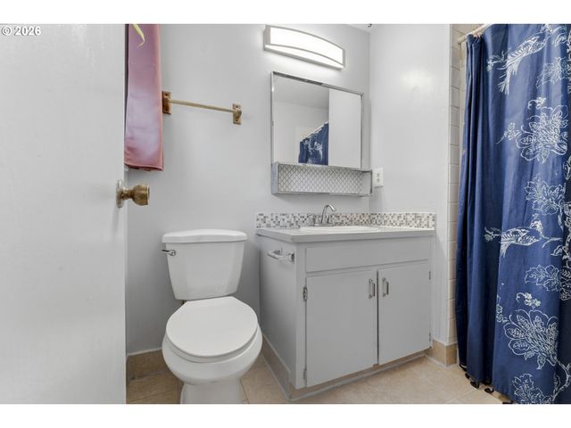 2095 Nw 3RD St, Gresham, OR 97030