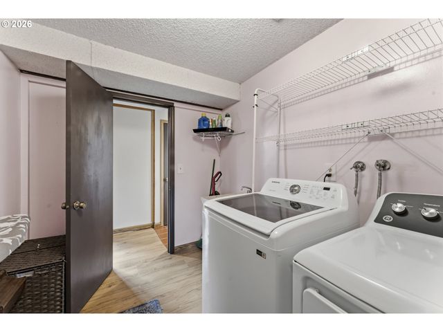 2095 Nw 3RD St, Gresham, OR 97030