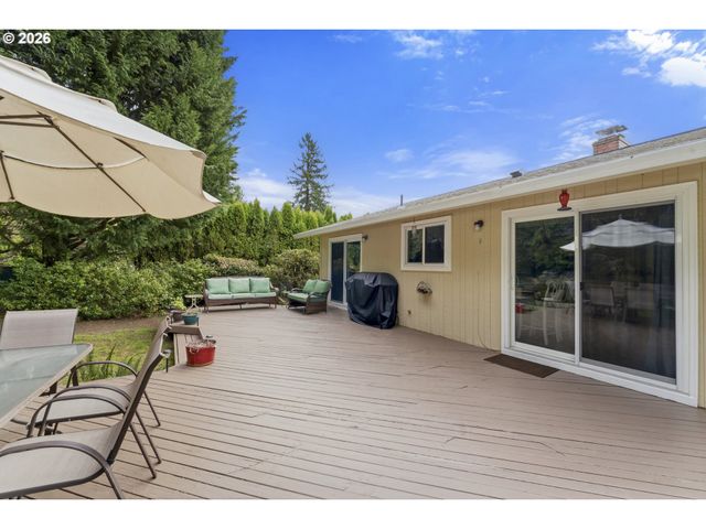 2095 Nw 3RD St, Gresham, OR 97030