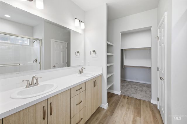 14104 Shiny Spruce St, Caldwell, ID 83607