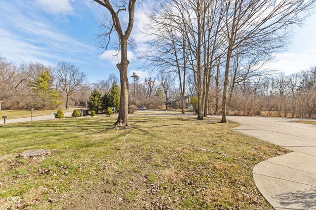 5750 Rolling Pines Court, Indianapolis, IN 46220