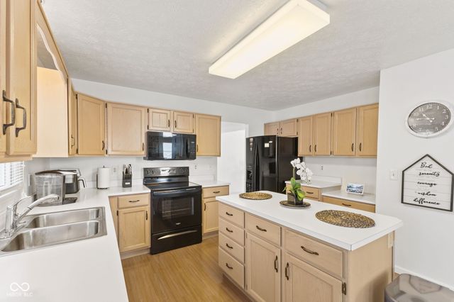 5750 Rolling Pines Court, Indianapolis, IN 46220